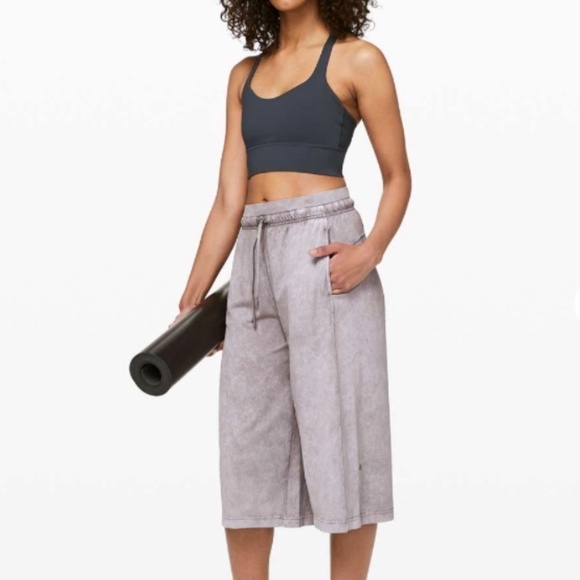 Lululemon Inner Glow Culottes Size 2 Washed Half Moon - Picture 2 of 13